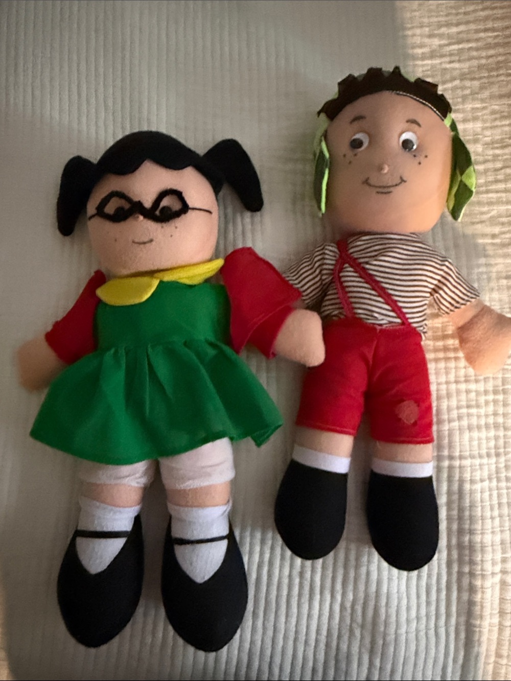 Plush Kids Doll Pair - Green & Red Outfits, Soft Playset
